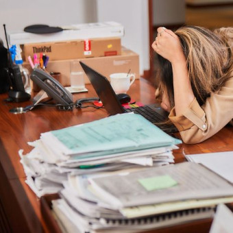 El estrés laboral puede desencadenar en una depresión